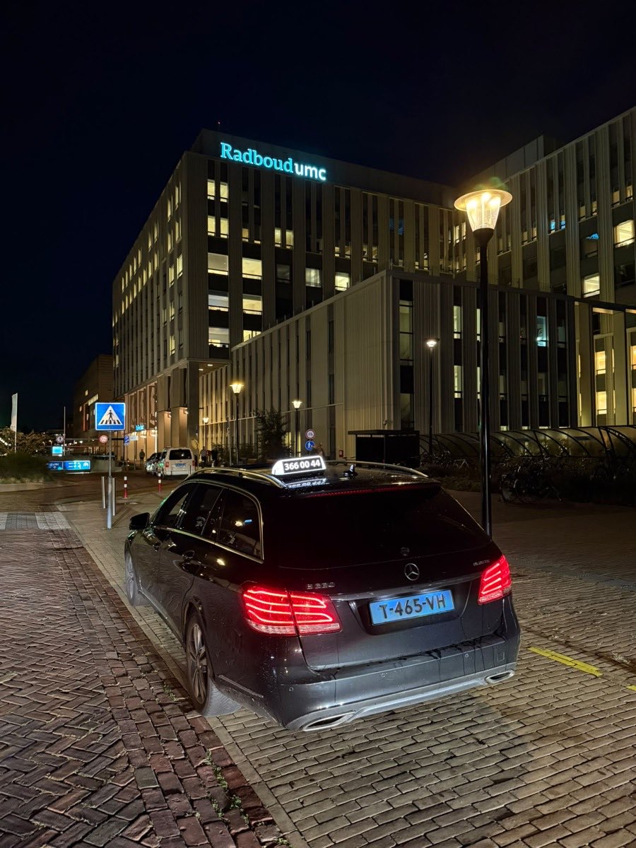Taxi van Taxi Centrale Nijmegen voor het Radboudumc in Nijmegen